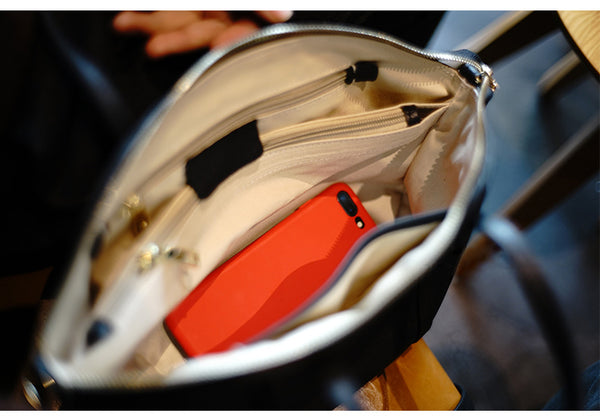 Taiwan Lee Kee Leather Goods Lee Kee original genuine leather handmade authentic cowhide dumplings genuine leather bag No. M1912 first layer cowhide bag leather original handmade genuine leather leather goods