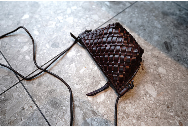 Taiwan Lee Kee Leather Goods Lee Kee original genuine leather handmade tree paste cow leather literary retro handwoven り shoulder bag M2015 first layer cowhide bag leather original handmade genuine leather leather goods