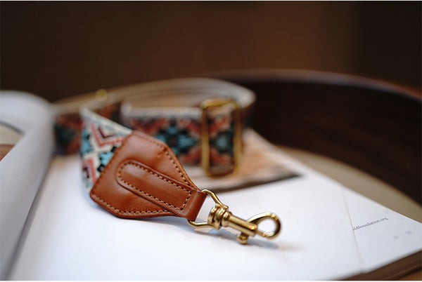 Taiwan Lee Kee Leather Goods Lee Kee original genuine leather handmade ethnic style retro adjustable and removable colorful knitted bag wide shoulder strap No. M7012 first layer cowhide leather bag leather original handmade genuine leather leather goods