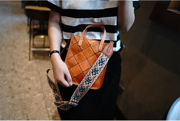 Taiwan Lee Kee Leather Goods Lee Kee original handmade leather ethnic style retro adjustable and removable colorful knitted bag wide shoulder strap No. M7012 first layer cowhide leather bag leather original handmade leather leather goods