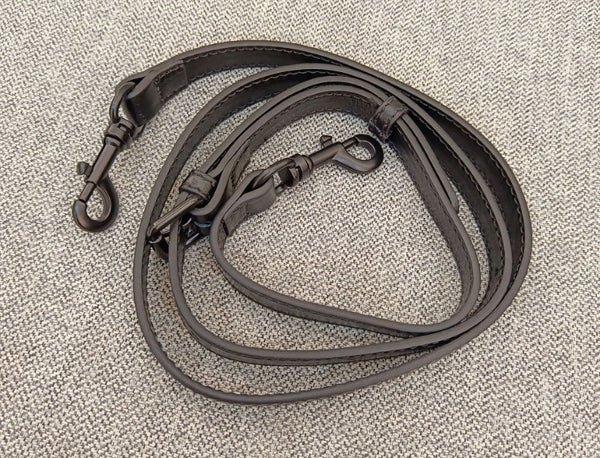 台灣李記皮具 李記 原創真皮手工 高級感 手抓紋 三角設計の手提包1182號原創手工真皮 皮件