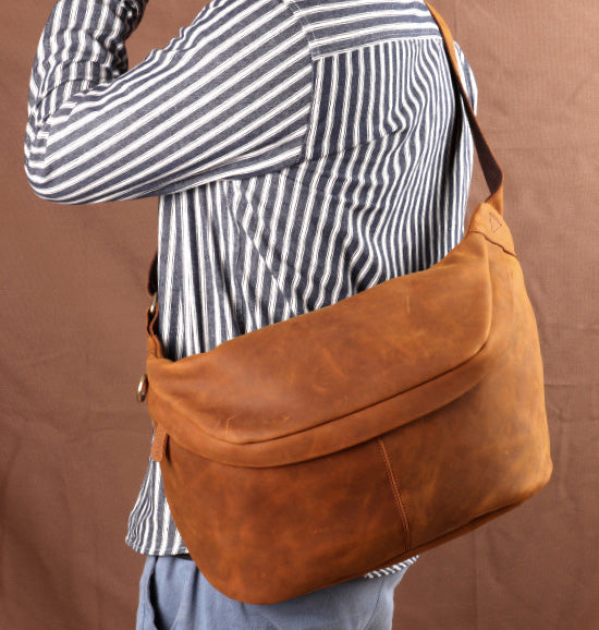 台灣李記皮具 李記 原創真皮手工 日韓 多機能瘋馬皮大容量胸包03321號原創手工真皮 皮件