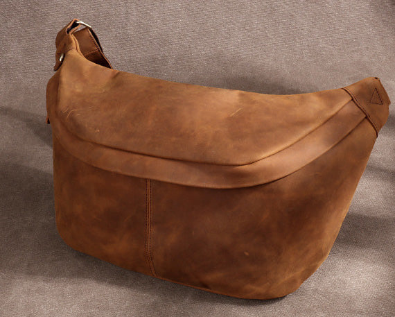 台灣李記皮具 李記 原創真皮手工 日韓 多機能瘋馬皮大容量胸包03321號原創手工真皮 皮件