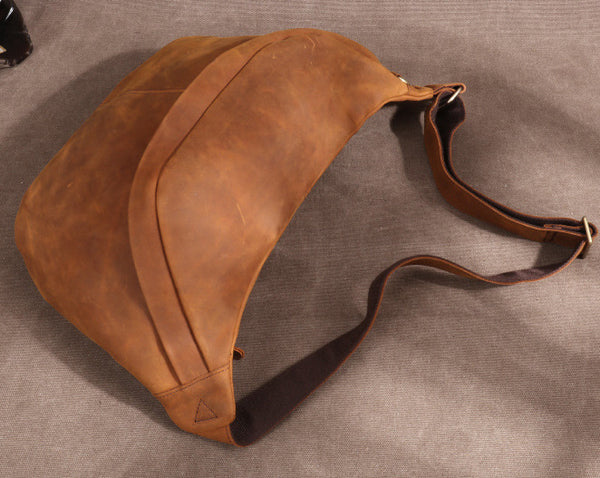 台灣李記皮具 李記 原創真皮手工 日韓 多機能瘋馬皮大容量胸包03321號原創手工真皮 皮件