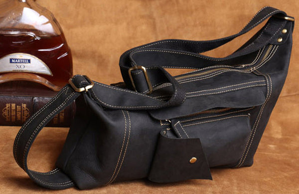 台灣李記皮具 李記 原創真皮手工 厳選のか瘋馬皮騎行機車旅行包0558號原創手工真皮 皮件