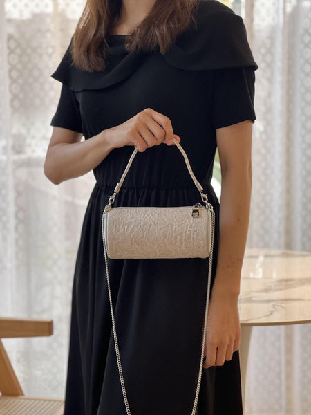 Taiwan Lee Kee Leather Goods Lee Kee Original Handmade Leather Korean Version Vegetable Tanned Leather Tube Pillow Bag No. 1621 Original Handmade Leather Leather Goods