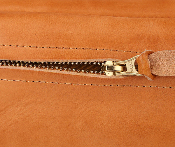 Taiwan Lee Kee Leather Goods Lee Kee Original Handmade Genuine Leather Used British Retro Messenger Bag No. 185 Original Handmade Genuine Leather Goods