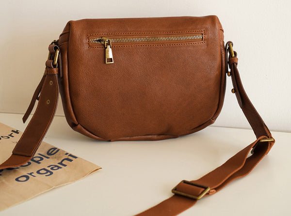 台灣李記皮具 李記 原創真皮手工 褶皺 簡約 大容量 馬鞍包21112號原創手工真皮 皮件