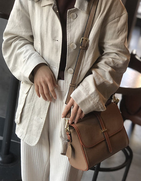 Taiwan Lee Kee Leather Goods Lee Kee original handmade genuine leather unique and simple top layer leather portable messenger bag No. 22004 original handmade genuine leather leather goods