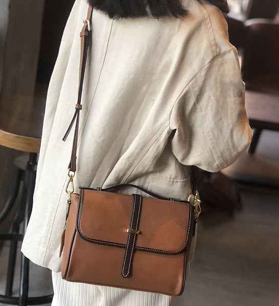 Taiwan Lee Kee Leather Goods Lee Kee original handmade genuine leather unique and simple top layer leather portable messenger bag No. 22004 original handmade genuine leather leather goods