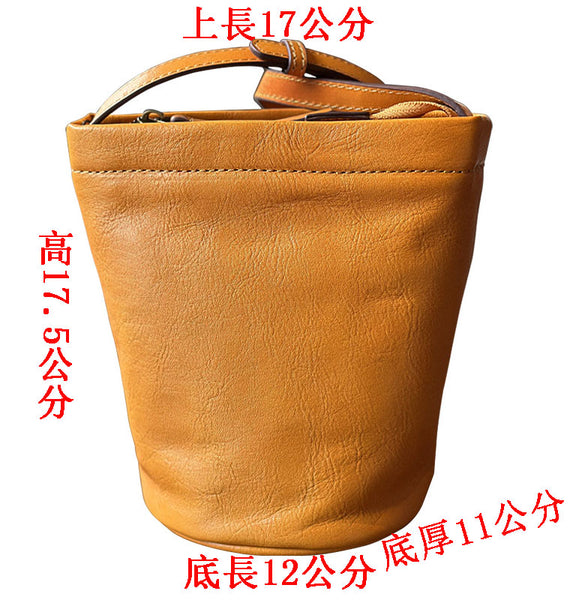 台灣李記皮具 李記 原創真皮手工                            韓版ハ精緻簡約で迷你水桶包23015號原創手工真皮 皮件