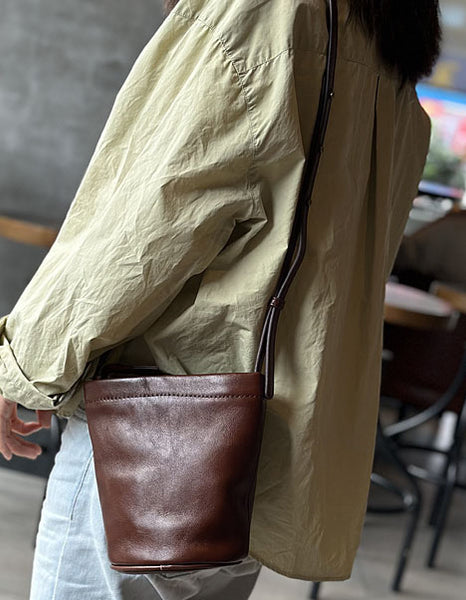 台灣李記皮具 李記 原創真皮手工 韓版ハ精緻簡約で迷你水桶包23015號原創手工真皮 皮件