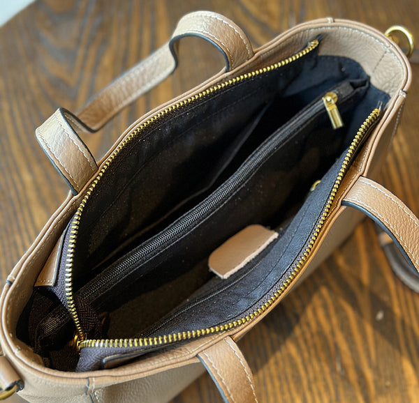 Taiwan Lee Kee Leather Goods Lee Kee Original Handmade ของแท้หนัง Vintage Soft Cowhide Simple Side กระเป๋าเป้สะพายหลัง หมายเลข 23017 Original Handmade หนังแท้ สินค้าเครื่องหนัง