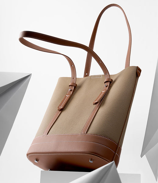 สินค้าเครื่องหนัง Lee Kee ของไต้หวัน Lee Kee หนังแท้ทำด้วยมือระดับไฮเอนด์กระเป๋าเป้สะพายหลังด้านข้างหนังวัวชั้นแรกหมายเลข 2379 หนังแท้ทำด้วยมือต้นฉบับสินค้าเครื่องหนัง