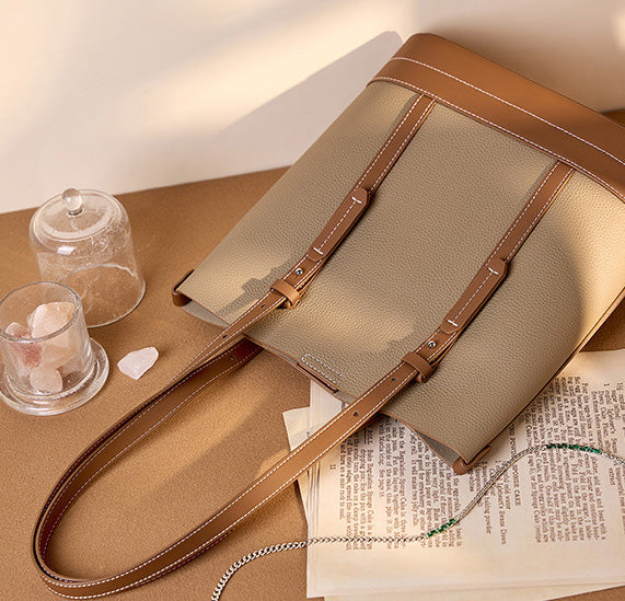 สินค้าเครื่องหนัง Lee Kee ของไต้หวัน Lee Kee หนังแท้ทำด้วยมือระดับไฮเอนด์กระเป๋าเป้สะพายหลังด้านข้างหนังวัวชั้นแรกหมายเลข 2379 หนังแท้ทำด้วยมือต้นฉบับสินค้าเครื่องหนัง