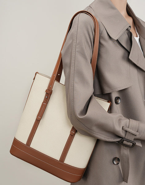 สินค้าเครื่องหนัง Lee Kee ของไต้หวัน Lee Kee หนังแท้ทำด้วยมือระดับไฮเอนด์กระเป๋าเป้สะพายหลังด้านข้างหนังวัวชั้นแรกหมายเลข 2379 หนังแท้ทำด้วยมือต้นฉบับสินค้าเครื่องหนัง