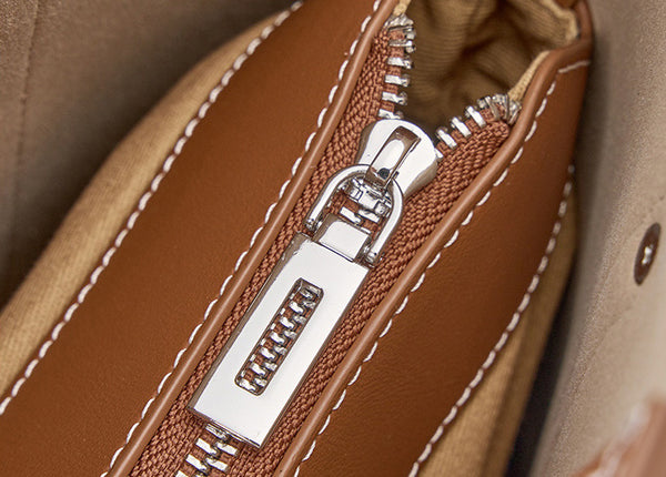 สินค้าเครื่องหนัง Lee Kee ของไต้หวัน Lee Kee หนังแท้ทำด้วยมือระดับไฮเอนด์กระเป๋าเป้สะพายหลังด้านข้างหนังวัวชั้นแรกหมายเลข 2379 หนังแท้ทำด้วยมือต้นฉบับสินค้าเครื่องหนัง