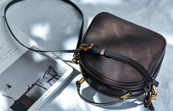 Taiwan Lee Kee Leather Goods Lee Kee Original Handmade Leather Japanese Line Smooth Retro Eyes Small Round Bag No. 316 Original Handmade Leather Goods