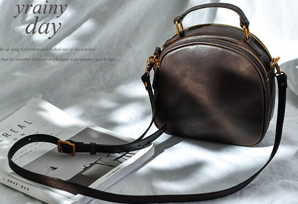 Taiwan Lee Kee Leather Goods Lee Kee Original Handmade Leather Japanese Line Smooth Retro Eyes Small Round Bag No. 316 Original Handmade Leather Goods