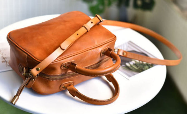 台灣李記皮具 李記 原創真皮手工 四季を通じて背負う手提包355號原創手工真皮 皮件