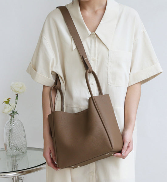 台灣李記皮具 李記 原創真皮手工 軟糯糯の休閒簡約真皮水桶包5126號原創手工真皮 皮件