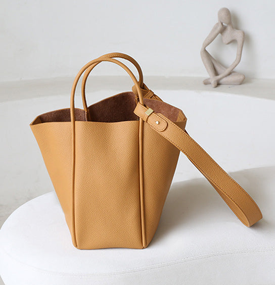 台灣李記皮具 李記 原創真皮手工 軟糯糯の休閒簡約真皮水桶包5126號原創手工真皮 皮件