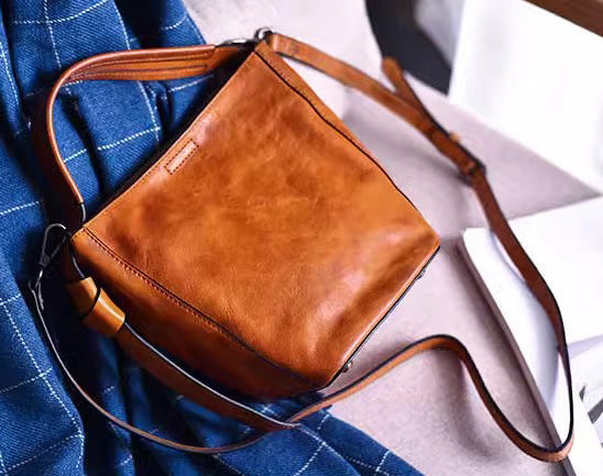 台灣李記皮具 李記 原創真皮手工 簡単百搭款 極簡風格 手提包8-759號原創手工真皮 皮件