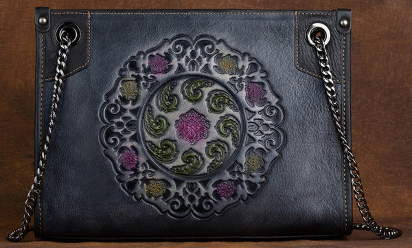 台灣李記皮具 李記 原創真皮手工 立體りっ壓花ボス質感通勤包8100號原創手工真皮 皮件