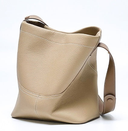 台灣李記皮具 李記 原創真皮手工 高品質に柔軟で引張性がある水桶包816號原創手工真皮 皮件