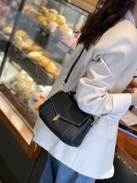 Taiwan Lee Kee Leather Goods Lee Kee original handmade genuine leather genuine leather and first layer cowhide handbag No. 88191 original handmade genuine leather leather goods