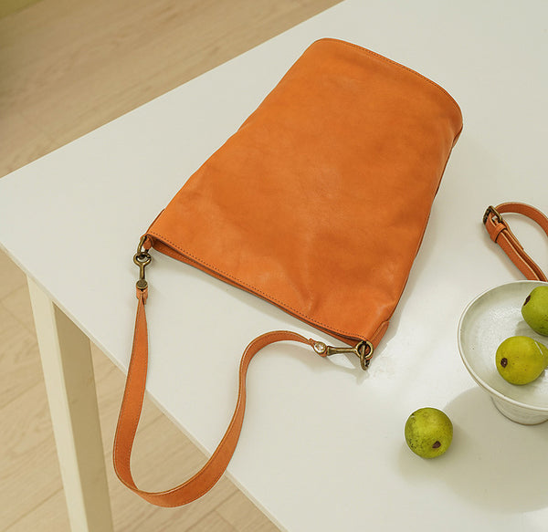 Taiwan Lee Kee Leather Goods Lee Kee original handmade genuine leather high-end large-capacity cowhide leather commuter tote bag No. 9300 original handmade genuine leather leather goods