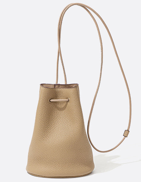 Taiwan Lee Kee Leather Goods Lee Kee original handmade leather Korean style simple first-layer cowhide drawstring bucket bag No. 9697 original handmade leather goods