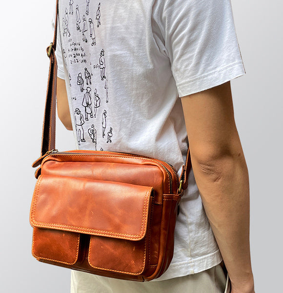 สินค้าเครื่องหนัง Lee Kee ของไต้หวัน Lee Kee หนังแท้ทำมือต้นฉบับช่างฝีมือผู้ชำนาญเลือกใช้หนังหนังวัวกระเป๋าสะพายลำลองหมายเลข A9082 สินค้าหนังแท้ทำมือต้นฉบับ