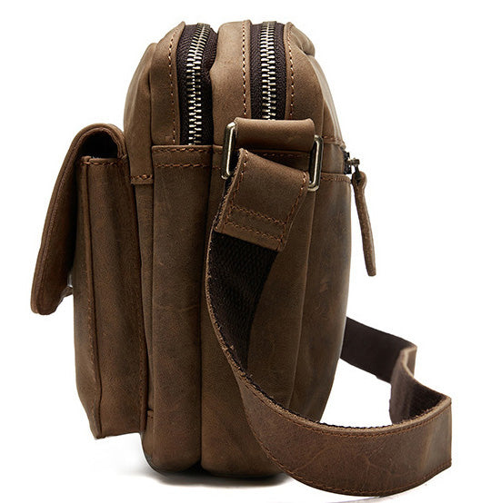 สินค้าเครื่องหนัง Lee Kee ของไต้หวัน Lee Kee หนังแท้ทำมือต้นฉบับช่างฝีมือผู้ชำนาญเลือกใช้หนังหนังวัวกระเป๋าสะพายลำลองหมายเลข A9082 สินค้าหนังแท้ทำมือต้นฉบับ