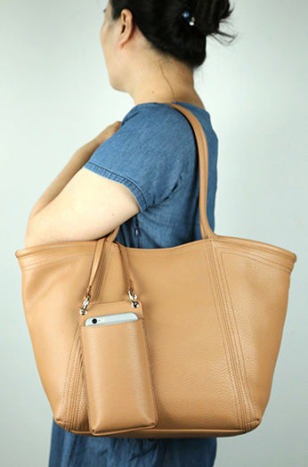 Taiwan Lee Kee Leather Goods Lee Kee original handmade leather Korean version 더백 simple large capacity handbag No. D113 original handmade leather goods