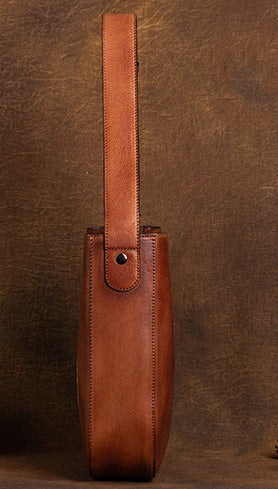 台灣李記皮具 李記 原創真皮手工 射手座エン壓花復古の單肩包D8109號原創手工真皮 皮件