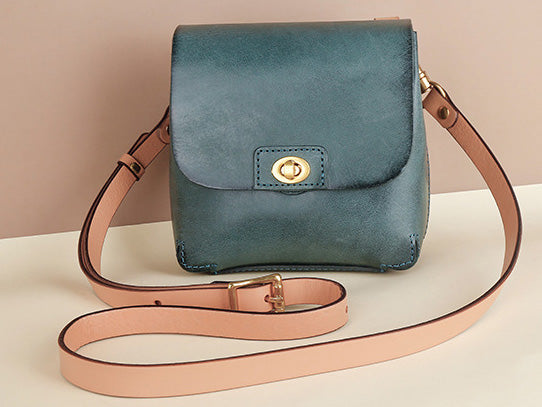 台灣李記皮具 李記 原創真皮手工 復古ッ植鞣牛革グ休閒小方包i8891號原創手工真皮 皮件