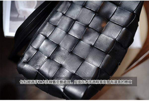 Taiwan Lee Kee Leather Goods Lee Kee original genuine leather handmade weaving style vegetable tanned cow leather niche retro high-end armpit bag No. M106 first layer cowhide leather bag leather original handmade genuine leather leather goods