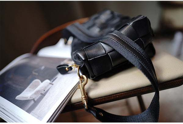 Taiwan Lee Kee Leather Goods Lee Kee original genuine leather handmade weaving style vegetable tanned cow leather niche retro high-end armpit bag No. M106 first layer cowhide leather bag leather original handmade genuine leather leather goods