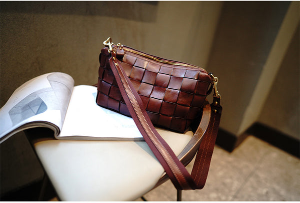 Taiwan Lee Kee Leather Goods Lee Kee original genuine leather handmade weaving style vegetable tanned cow leather niche retro high-end armpit bag No. M106 first layer cowhide leather bag leather original handmade genuine leather leather goods