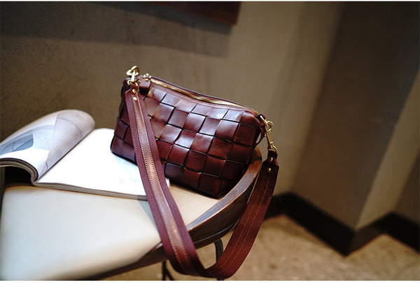 Taiwan Lee Kee Leather Goods Lee Kee original genuine leather handmade weaving style vegetable tanned cow leather niche retro high-end armpit bag No. M106 first layer cowhide leather bag leather original handmade genuine leather leather goods