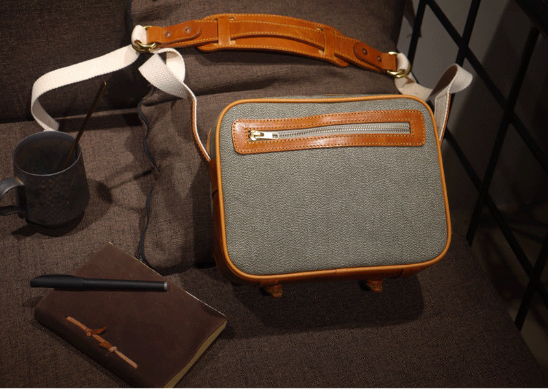 Taiwan Lee Kee Leather Goods Lee Kee original genuine leather handmade pepper and salt messenger bag No. 9939 first layer cowhide bag leather original handmade genuine leather leather goods