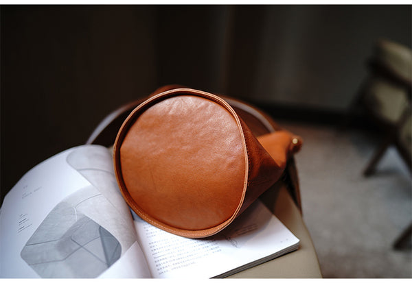 Taiwan Lee Kee Leather Goods Lee Kee original genuine leather handmade soft の下の women's bag crossbody shoulder bucket bag No. M1915 first layer cowhide bag leather original handmade leather leather goods