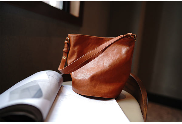 Taiwan Lee Kee Leather Goods Lee Kee original genuine leather handmade soft の下の women's bag crossbody shoulder bucket bag No. M1915 first layer cowhide bag leather original handmade leather leather goods