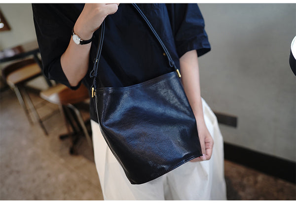 Taiwan Lee Kee Leather Goods Lee Kee original genuine leather handmade soft の下の women's bag crossbody shoulder bucket bag No. M1915 first layer cowhide bag leather original handmade leather leather goods
