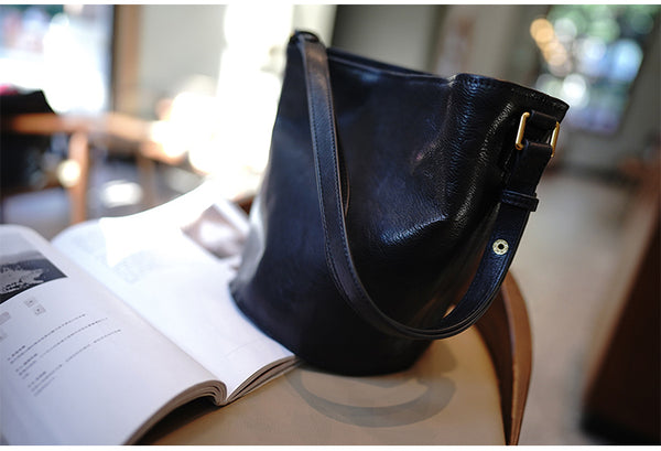 Taiwan Lee Kee Leather Goods Lee Kee original genuine leather handmade soft の下の women's bag crossbody shoulder bucket bag No. M1915 first layer cowhide bag leather original handmade leather leather goods
