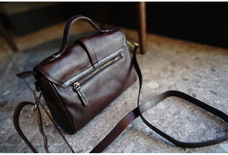 สินค้าเครื่องหนัง Lee Kee ของไต้หวัน Lee Kee หนังแท้ทำมือต้นฉบับ帯ตกแต่งด้วยองค์ประกอบり人気のถุง Messenger สี่เหลี่ยมแนวนอนยาวหมายเลข M1055 กระเป๋าหนังวัวชั้นแรกหนังทำด้วยมือของแท้สินค้าเครื่องหนัง