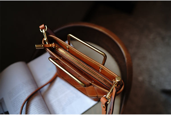 Taiwan Lee Kee Leather Goods Lee Kee original handmade leather geometric mold hand tote bag トート M2016 first layer cowhide bag leather original handmade leather leather goods