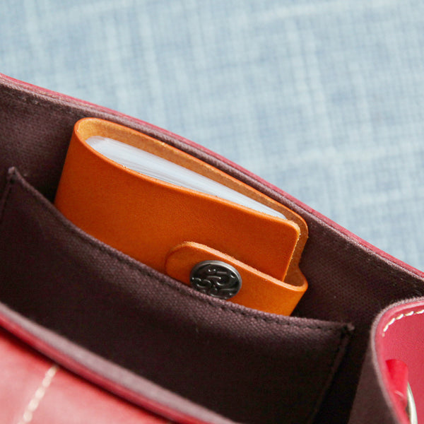 Taiwan Lee Kee Leather Goods Lee Kee Original Handmade Genuine Leather Spring and Summer Vegetable Tanned Leather Lock Bag No. R048 Original Handmade Genuine Leather Goods