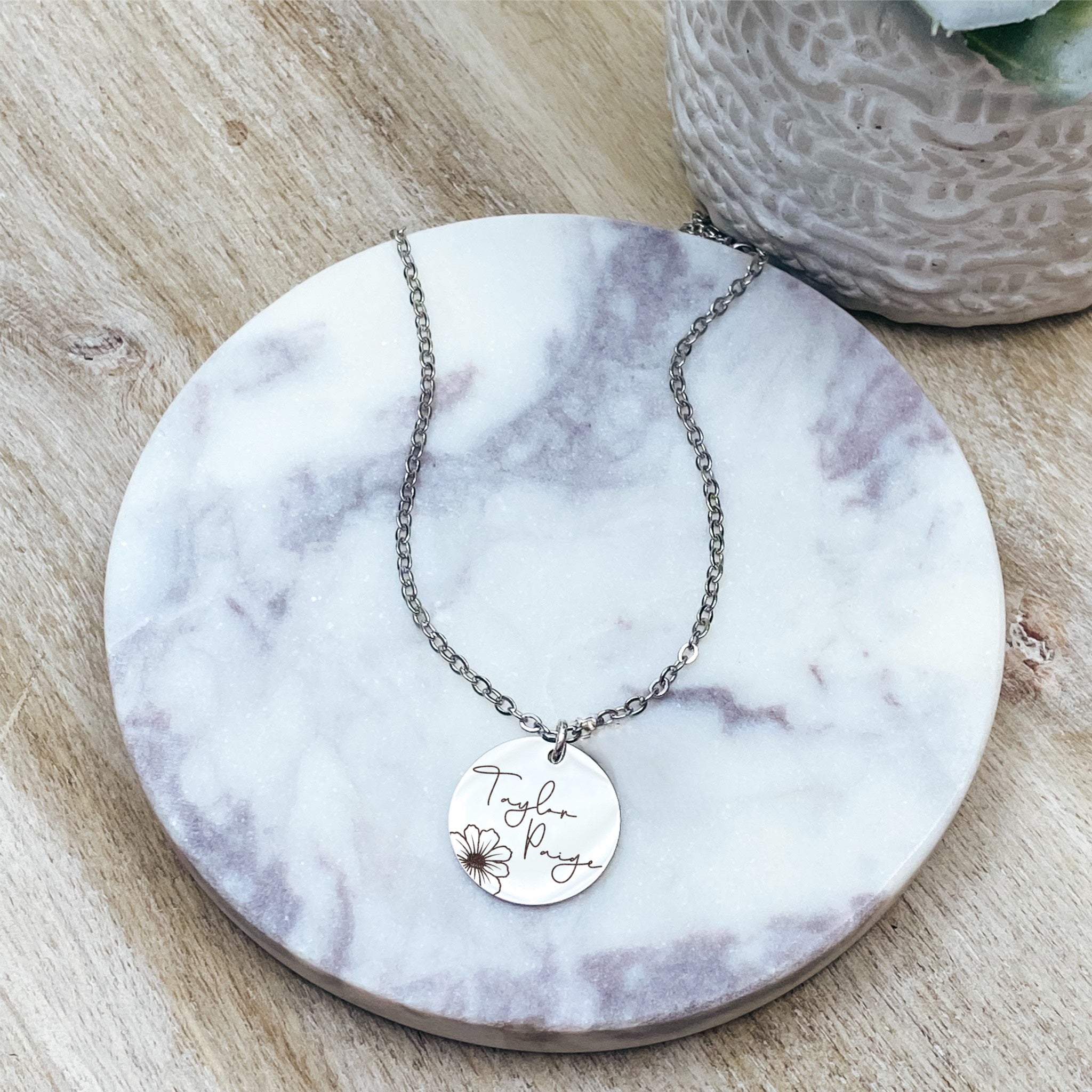 BIRTH FLOWER BUD + NAME NECKLACE